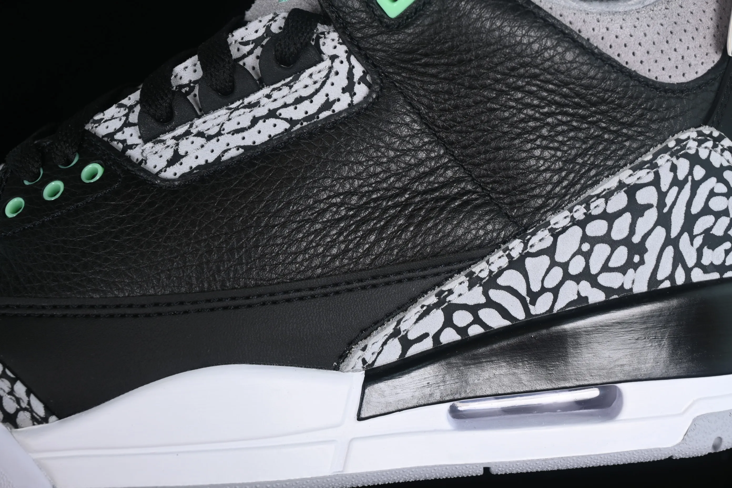 All categories Air Jordan Jordan series basketball shoes Air Jordan 3 foreign trade version Air Jordan 3 "Green Glow" AJ3 Joe 3 black green CT8532-031